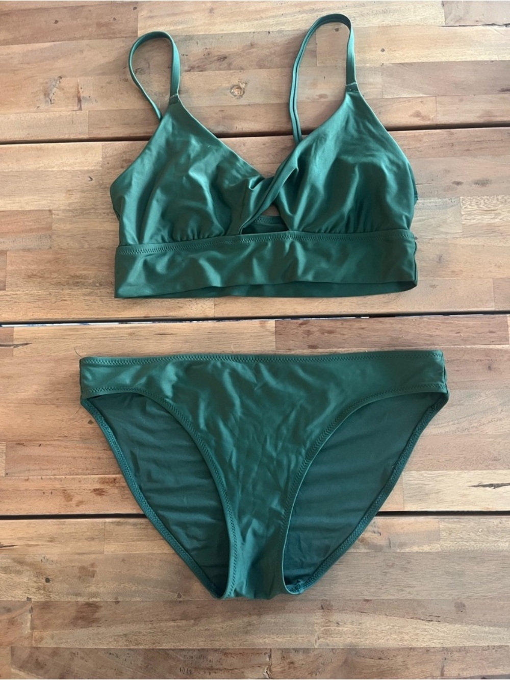 Women’s Green Bikini Set - Classic Two-Piece Swimwear